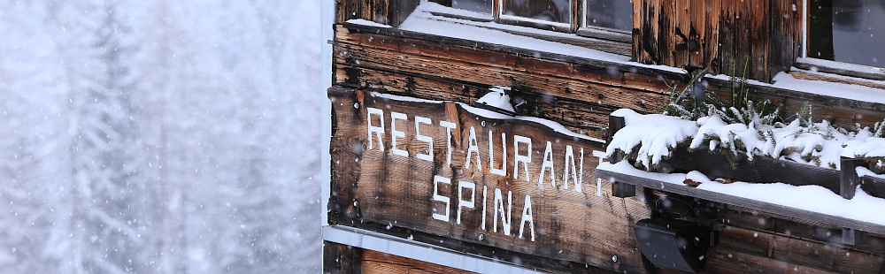 Verschneites Restaurant Spina